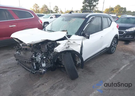 2018 Nissan Kicks Sr from USA, damaged, VIN 3N1CP5CU1JL529551